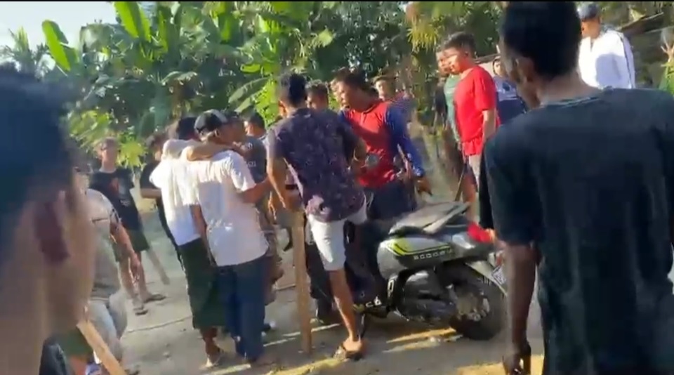 Warga Serang Polisi saat Akan Tangkap Bandar Narkoba di Sidrap